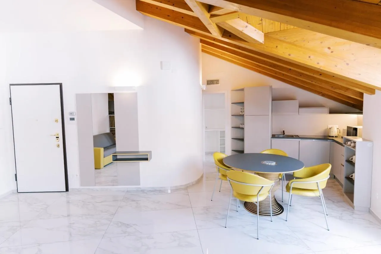 Apartamento Casa King Como